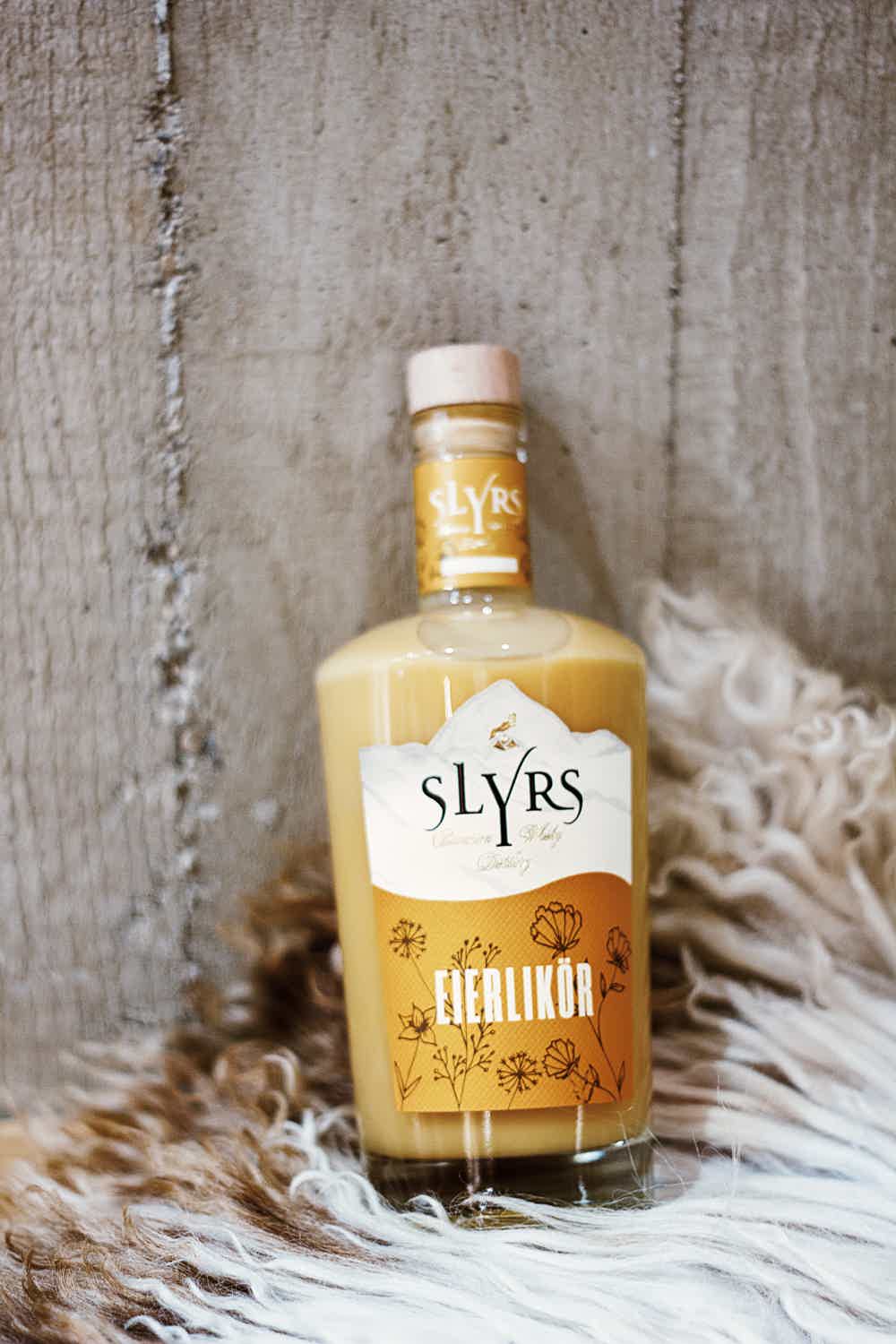 SLYRS Eierlikör 20% vol. 20.0% 0.5L, Spirits