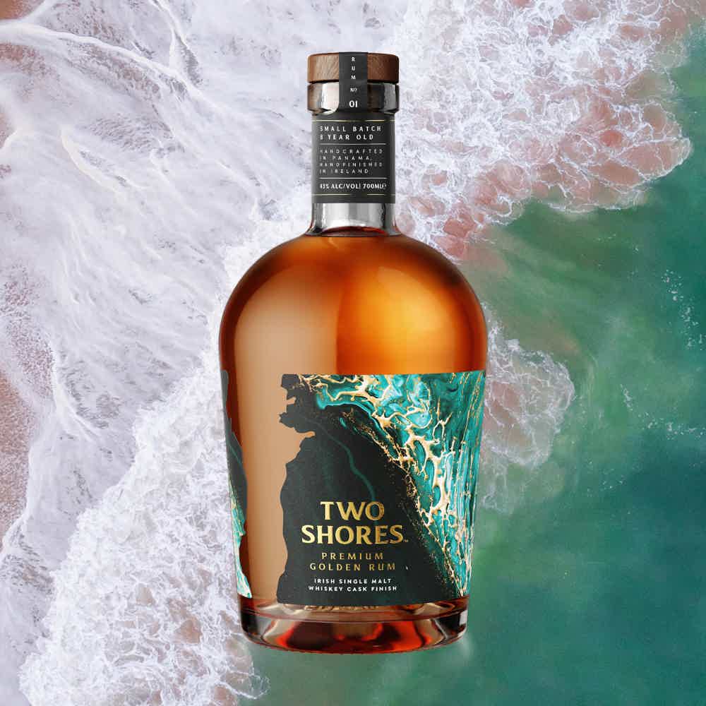 Two Shores Rum Irish Single Malt Whiskey Cask Finish 43.0% 0.7L, Spirits