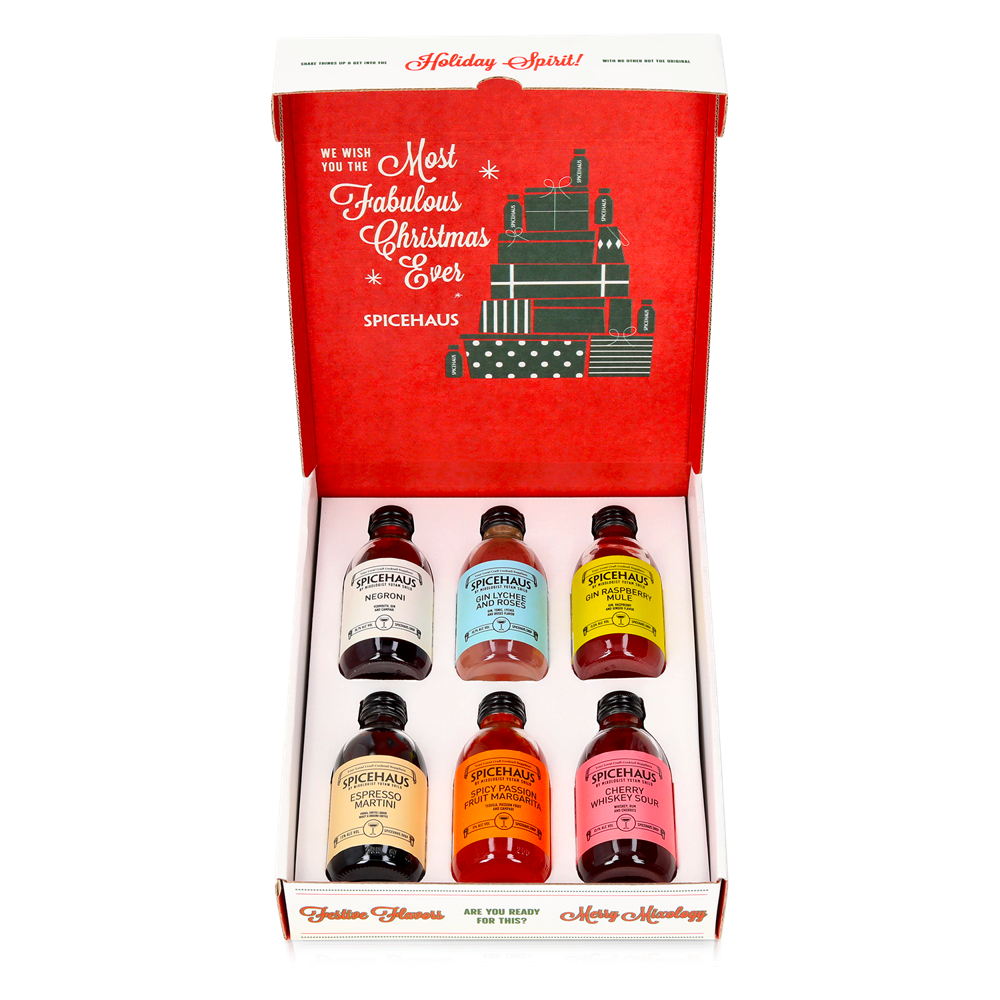 Merry Christmas box: Negroni 200 ml, Gin Lychee and Roses 200 ml, Gin Raspberry Mule 200 ml, Cherry Whiskey Sour 200 ml, Spicy Passion Fruit Margarita 200 ml, Espresso Martini 200 ml