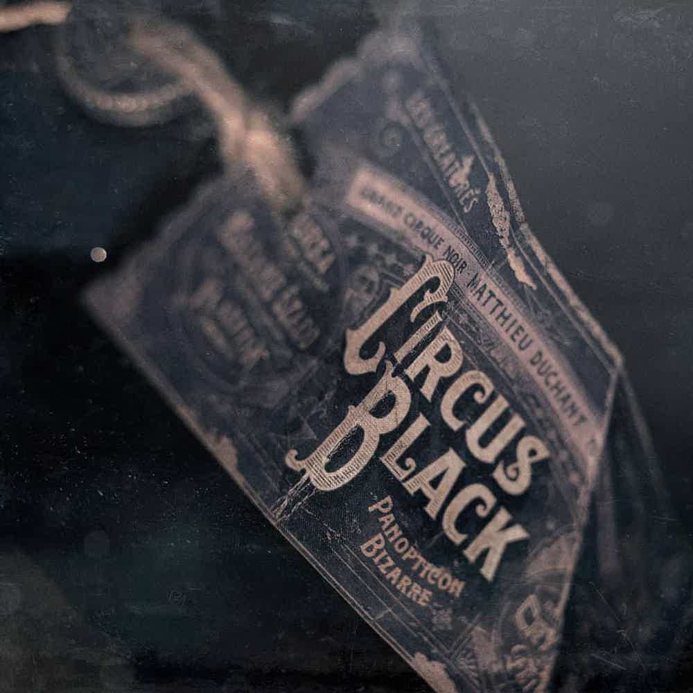 Circus Black 41.0% 0.5L, Spirits