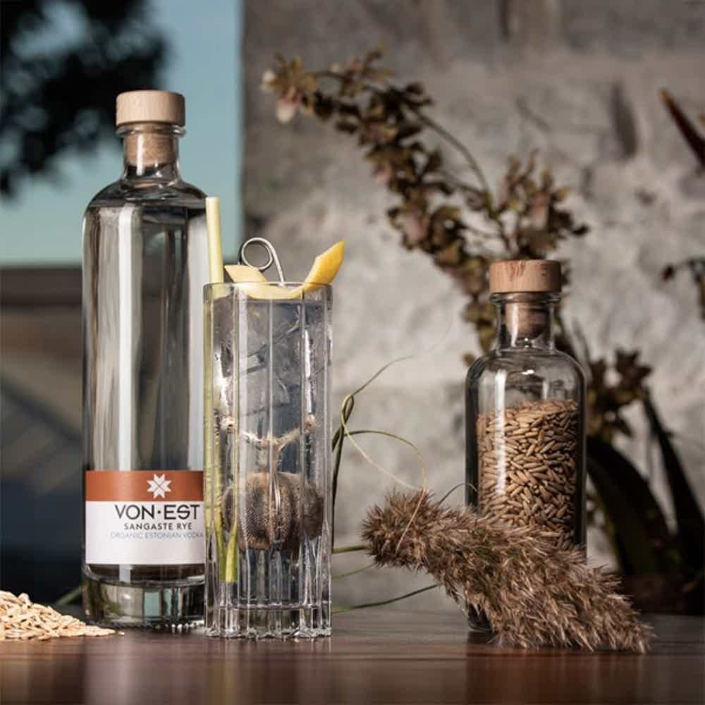 VON EST® Sangaste Rye, Organic Estonian Vodka - 500ml bottle 40.0% 0.5L, Spirits