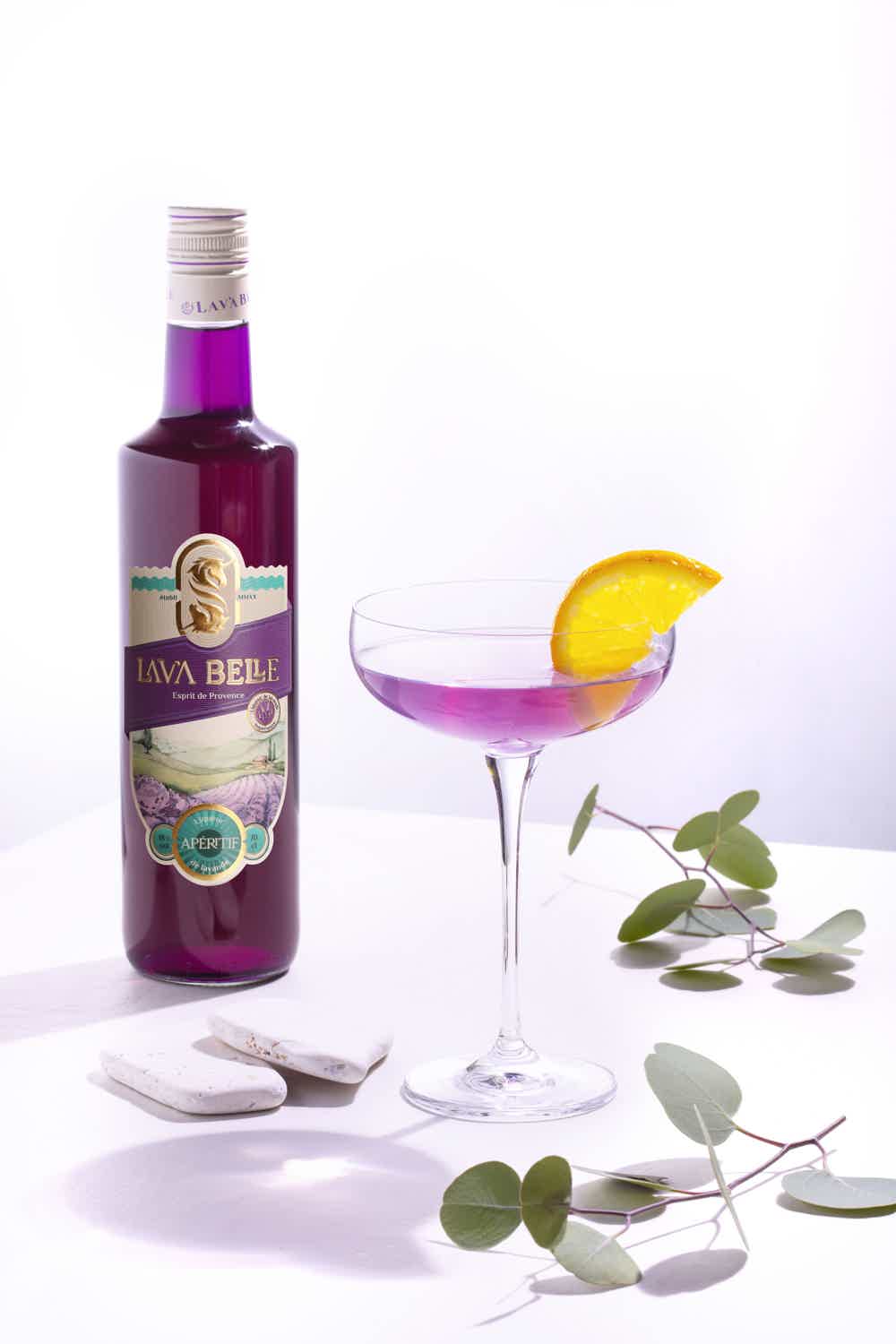 Lav'a Belle Apéritif 18.0% 0.7L, Spirits