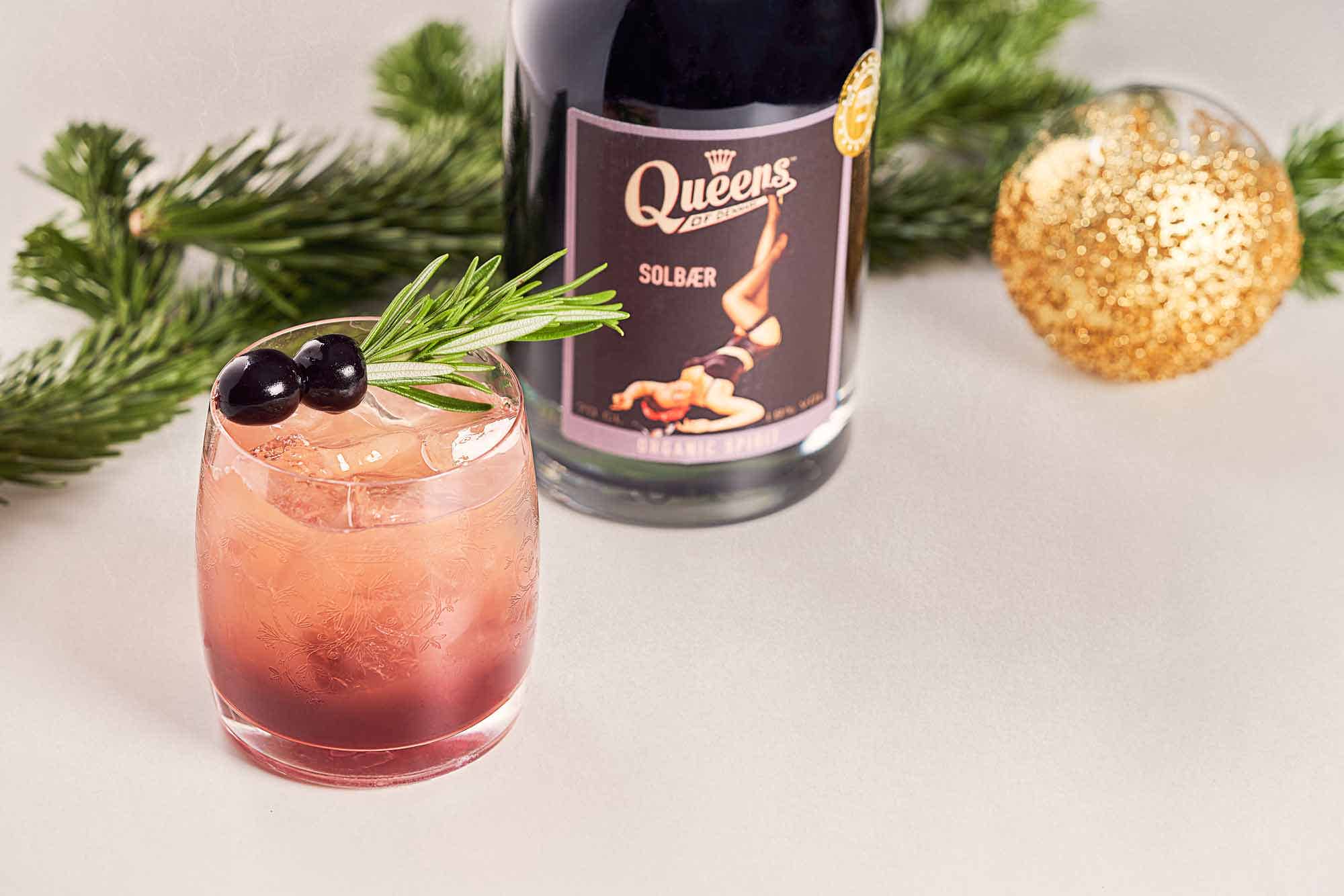 Queen’s Blackcurrant Liqueur 18.0% 0.7L, Spirits