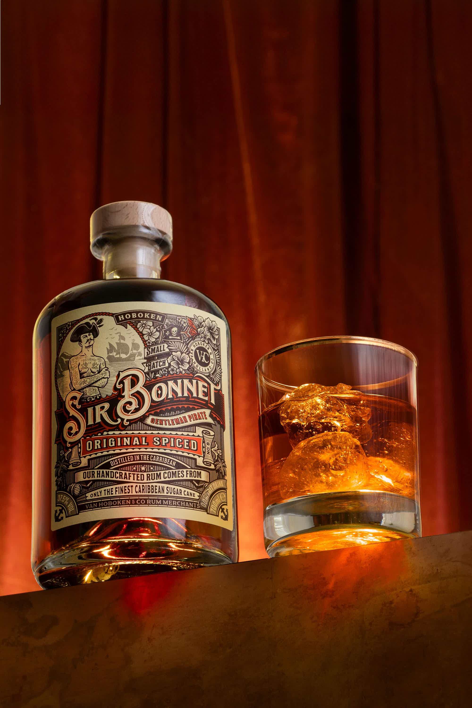 Sir Bonnet Original Spiced 37.5% 0.7L, Spirits