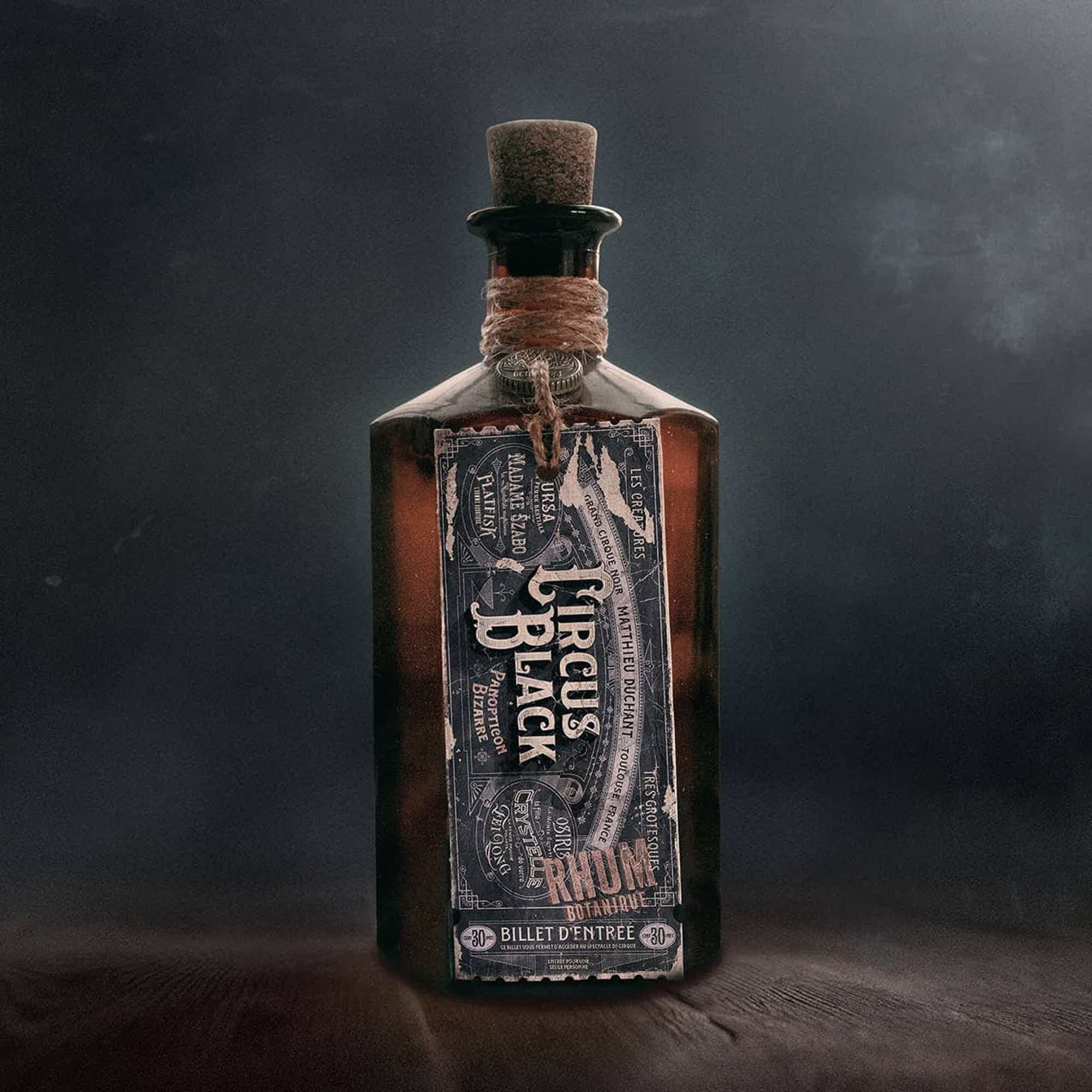 Circus Black 41.0% 0.5L, Spirits