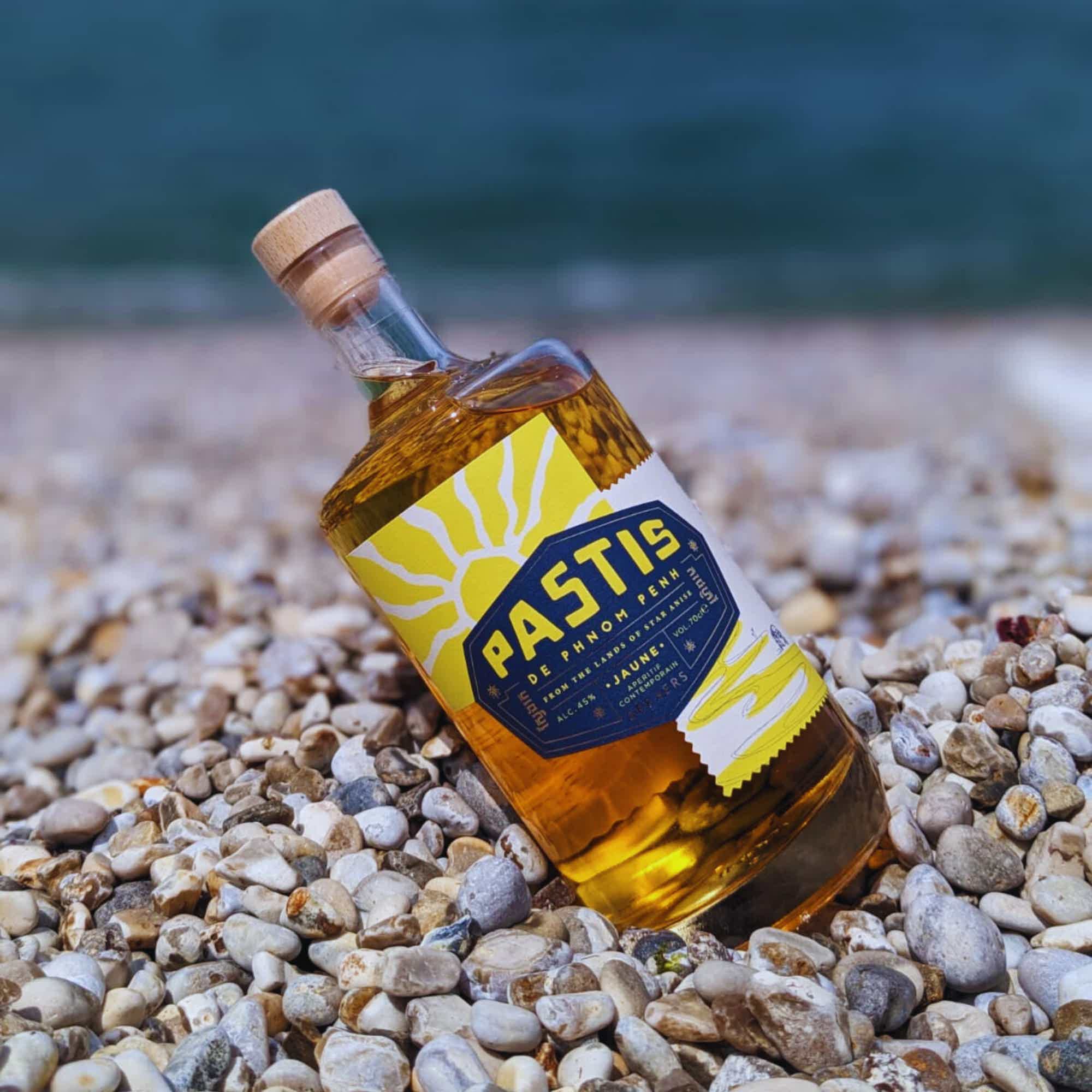 SEEKERS PASTIS DE PHNOM PENH - JAUNE 45.0% 0.7L, Spirits
