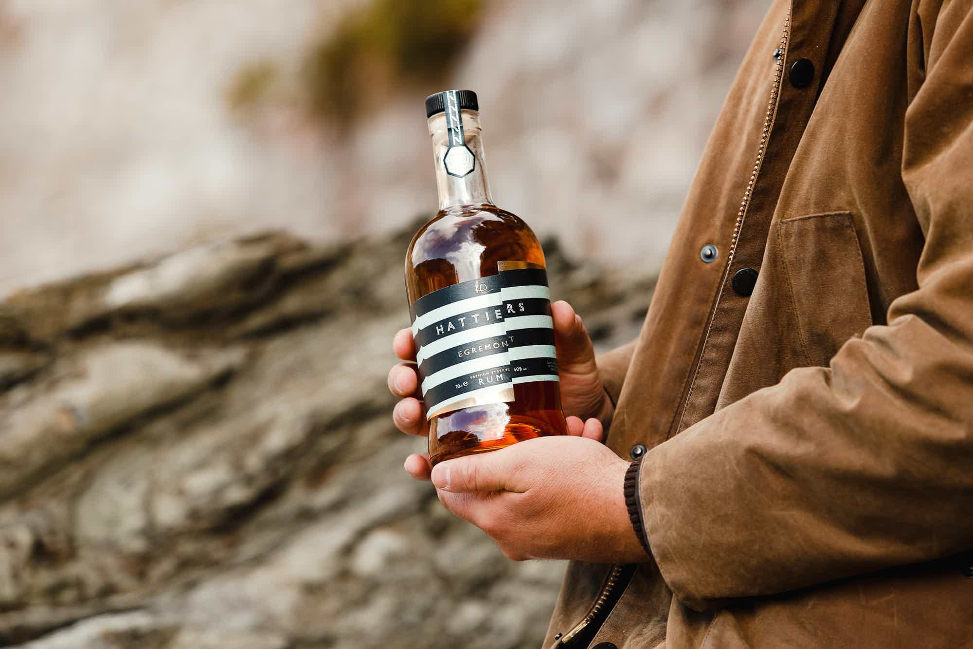 Hattiers - Egremont Premium Reserve Rum 40.0% 0.7L, Spirits