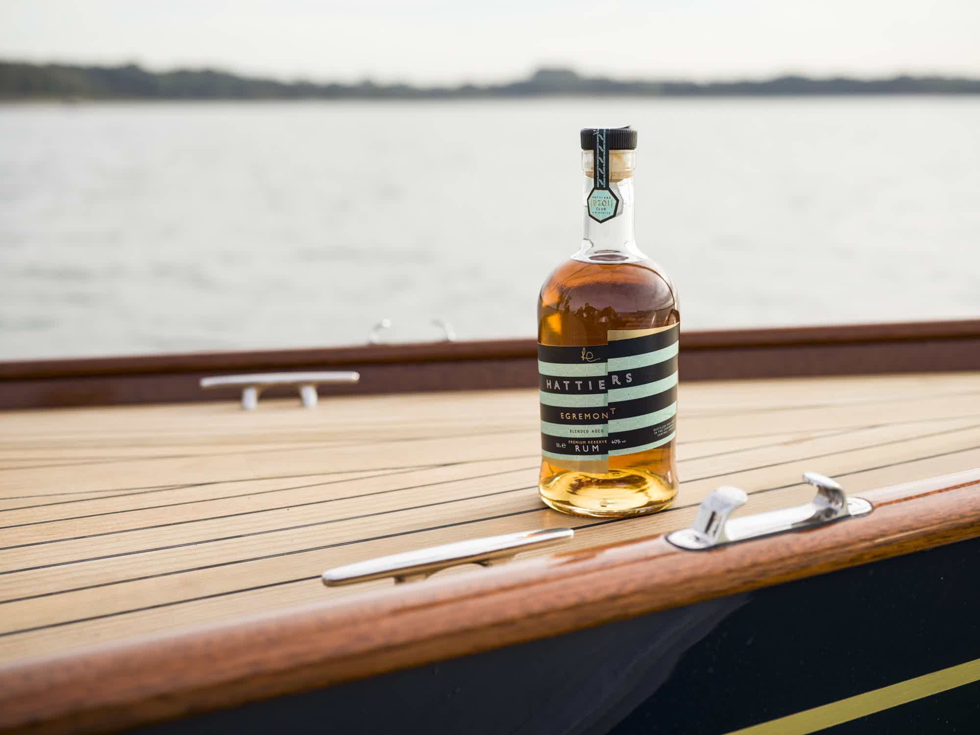 Hattiers - Egremont Premium Reserve Rum 40.0% 0.7L, Spirits