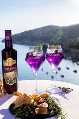 Lav'a Belle Apéritif 18% Vol. 18.0% 0.7L, Spirits