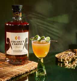 Coconut Cartel Rum 40.0% 0.7L, Spirits