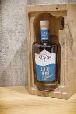 SLYRS Alpine Herbs Liqueur 30% vol. 30.0% 0.05L, Spirits