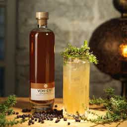 VON EST® Gingerbread, Organic Craft Gin Liqueur - 500ml bottle 20.0% 0.5L, Spirits