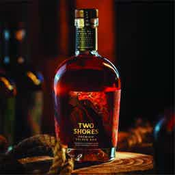 Two Shores Rum Oloroso Cask Irish Whiskey Finish 44.0% 0.7L, Spirits