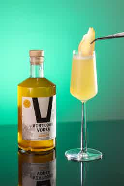 Virtuous Vodka Ginger 38.0% 0.7L, Spirits