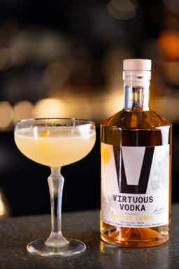 Virtuous Vodka Bitter Lemon 38.0% 0.7L, Spirits
