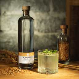 VON EST® Winter Wheat, Organic Estonian Vodka - 500ml bottle 40.0% 0.5L, Spirits
