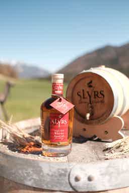 SLYRS Single Malt Whisky Marsala Cask Finish 46% vol. 46.0% 0.35L, Spirits
