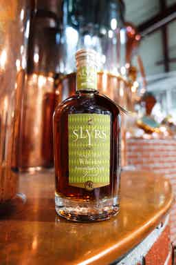 SLYRS Single Malt Whisky Amontillado Cask Finish 46% vol. 46.0% 0.7L, Spirits