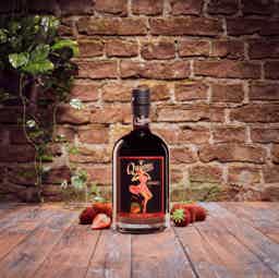 Queen’s Strawberry Liqueur 18.0% 0.7L, Spirits