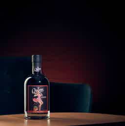 Queen’s Strawberry Liqueur 18.0% 0.7L, Spirits