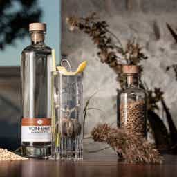 VON EST® Sangaste Rye, Organic Estonian Vodka - 500ml bottle 40.0% 0.5L, Spirits