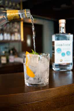 Readers' Gin 44.0% 0.5L, Spirits