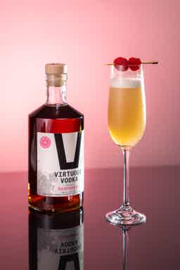 Virtuous Vodka Raspberry 38.0% 0.7L, Spirits