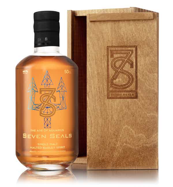 Seven Seals The Age of Aquarius Peated American Oak Wood Finish 49.7% 0.5L, Spirits